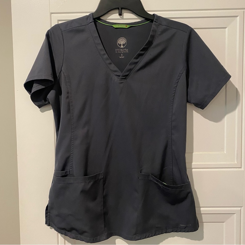 Healing Hands Women's small V-Neck Scrub Top - Pewter